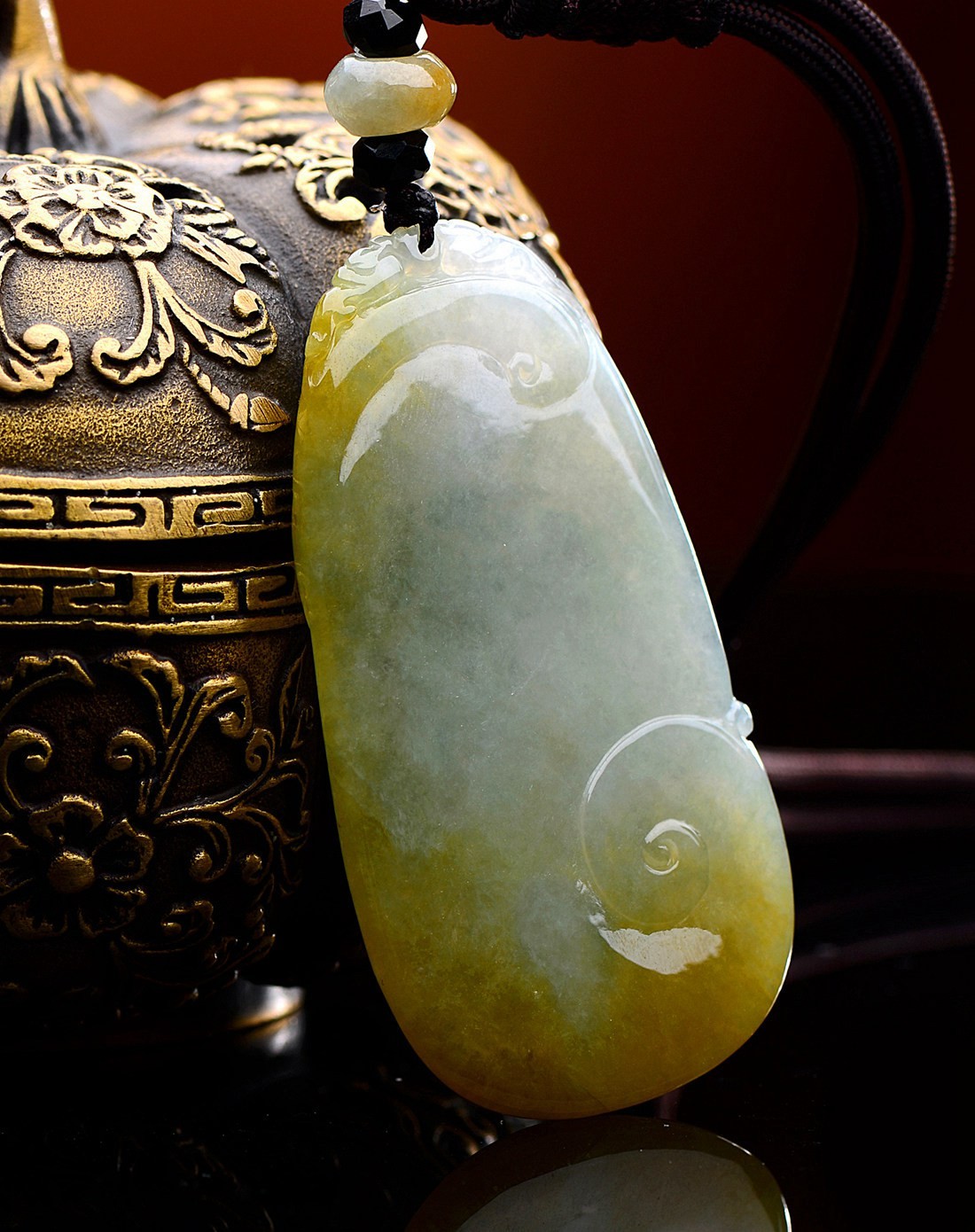 a货翡翠冰种黄翡龙游四海吊坠