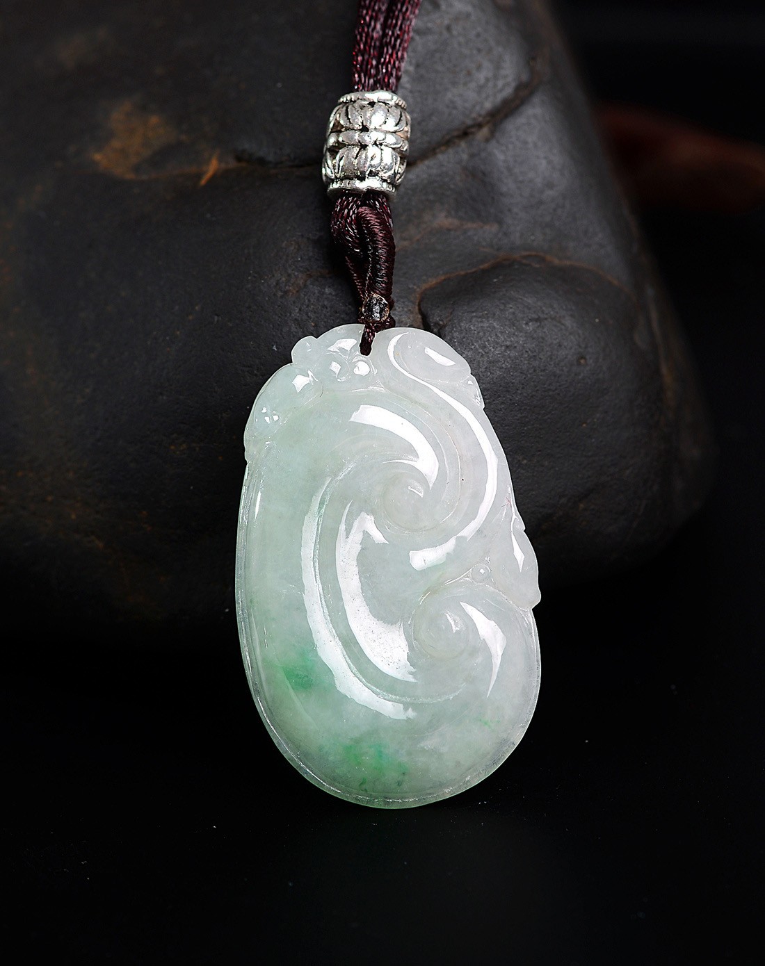 a货翡翠冰糯飘花阳绿水润平安如意吊坠