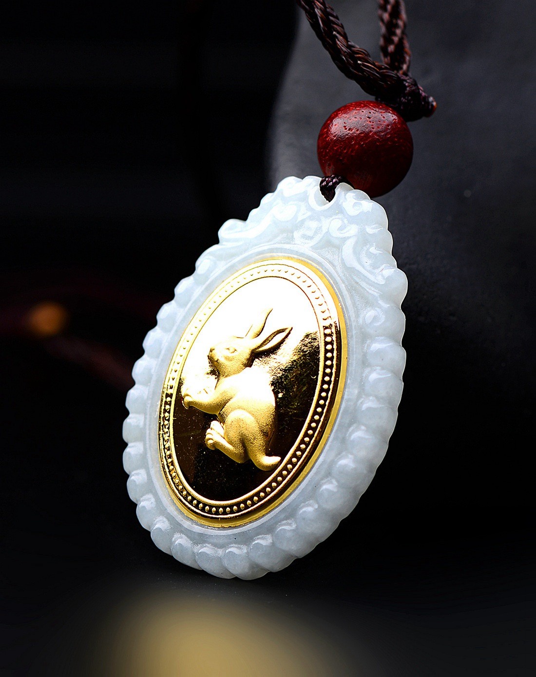 a货翡翠镶千足金十二生肖——兔吊坠