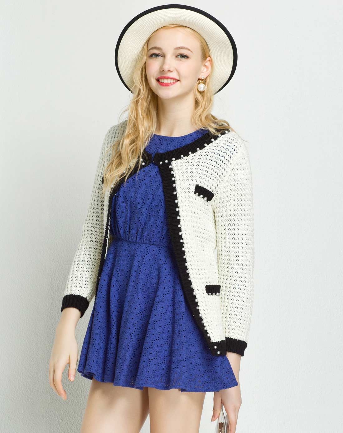 白色香奈儿小外套