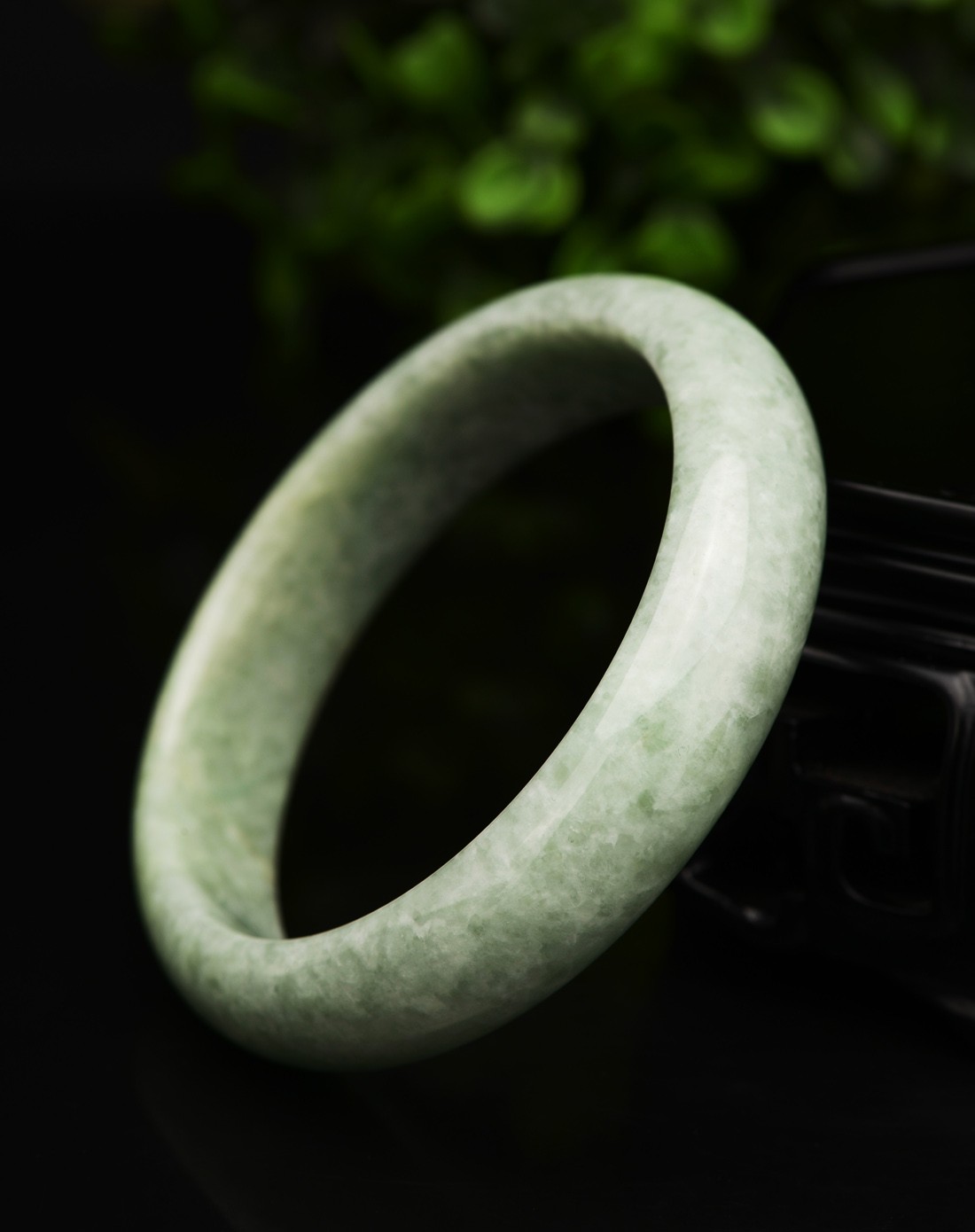 中号天然a货翡翠缘转灵动手镯(国家权威证书)