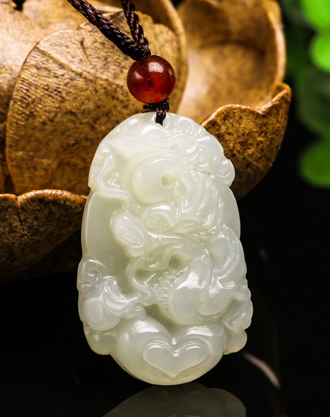 东方翡翠珠宝专场-新疆和田玉十二生肖龙吊坠-刚猛(附国检证书)