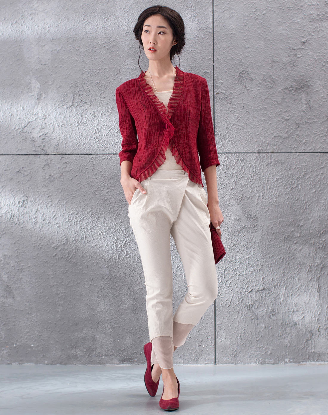 米白色拼真丝修身九分裤