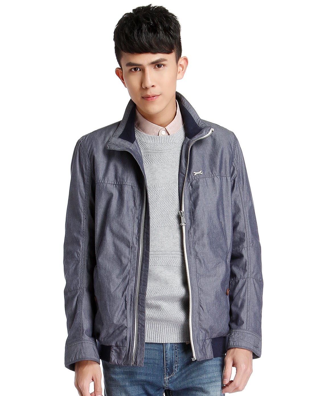 浅藏蓝色时尚双袋长袖外套