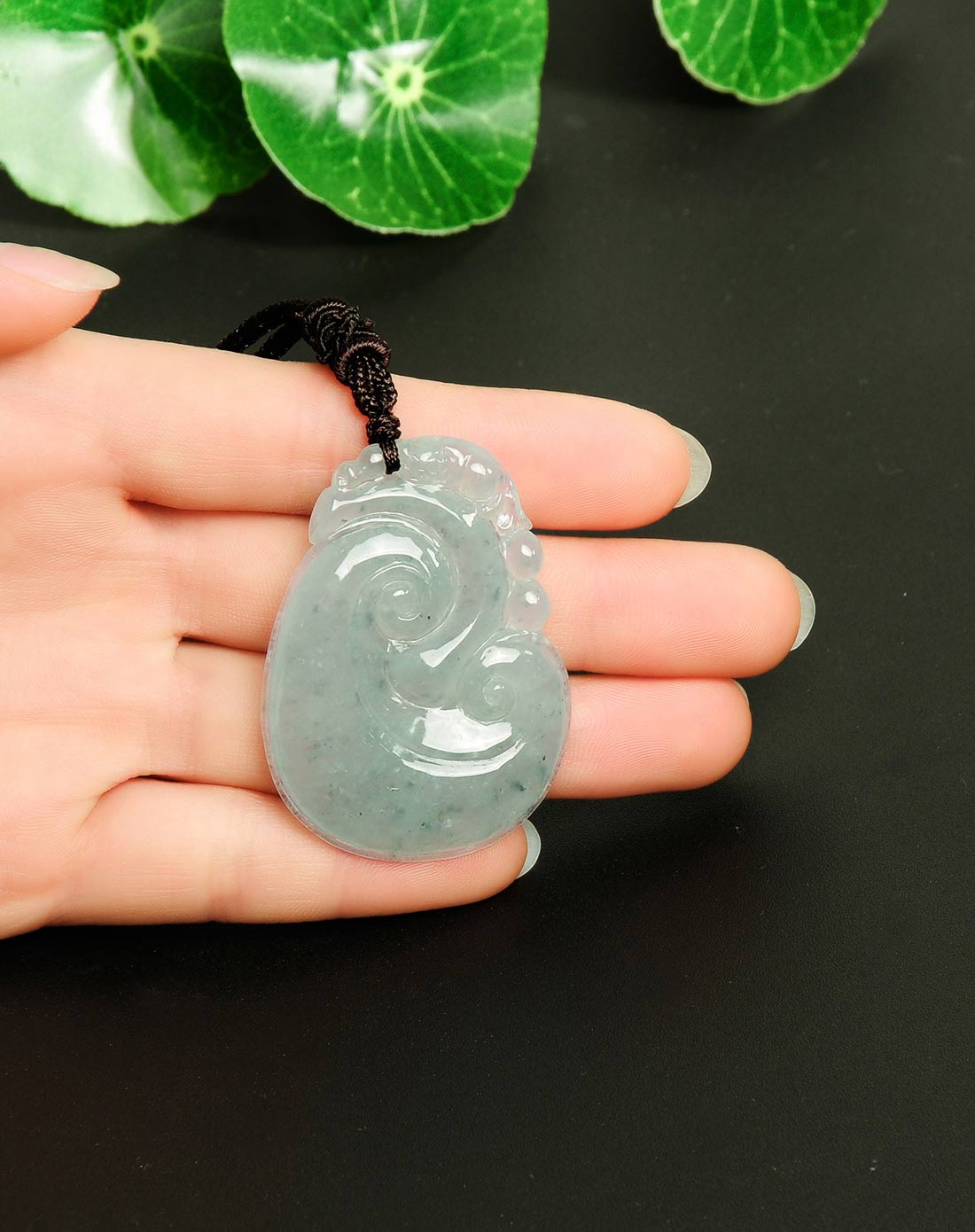 > 冰糯浅蓝花大如意 天然翡翠a货挂件(附国检证书)