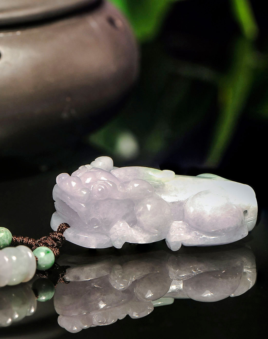珍贵水润浅紫带翠春带彩招财貔貅 天然a货翡翠挂件(附国检证书)