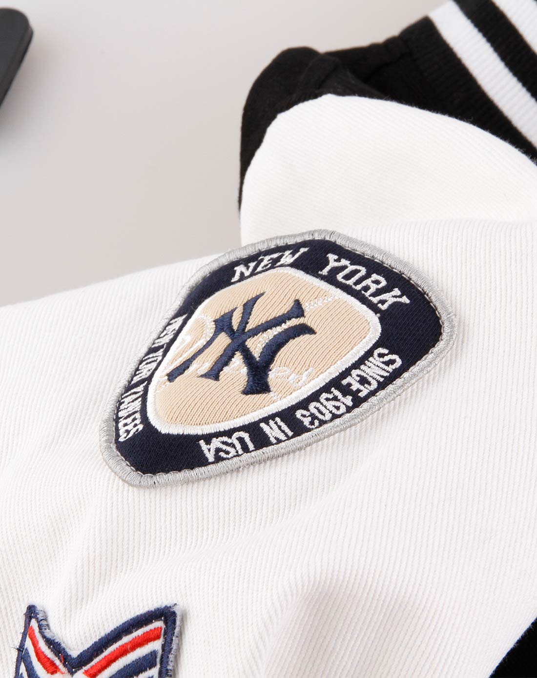 美职棒mlb潮流运动专场男款黑配白色长袖棒球外套 纽约洋基队14ny3mtm