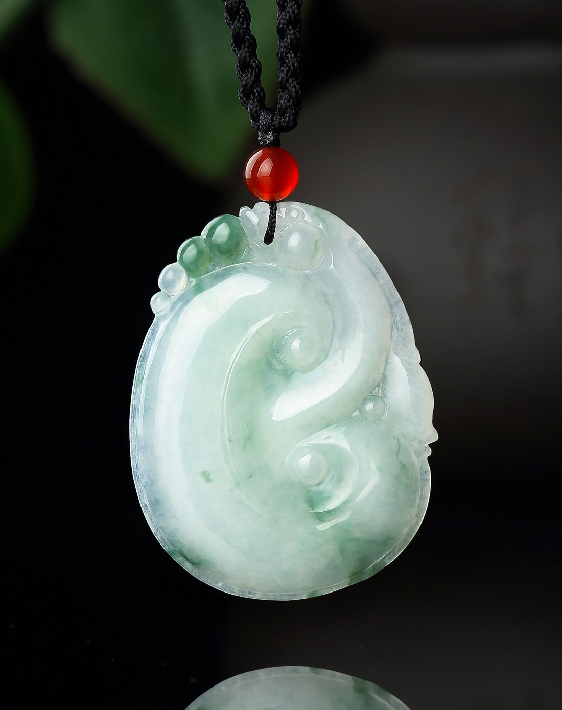 精雕天然a货翡翠极品冰种飘花事事如意吊坠(附权威鉴定证书)