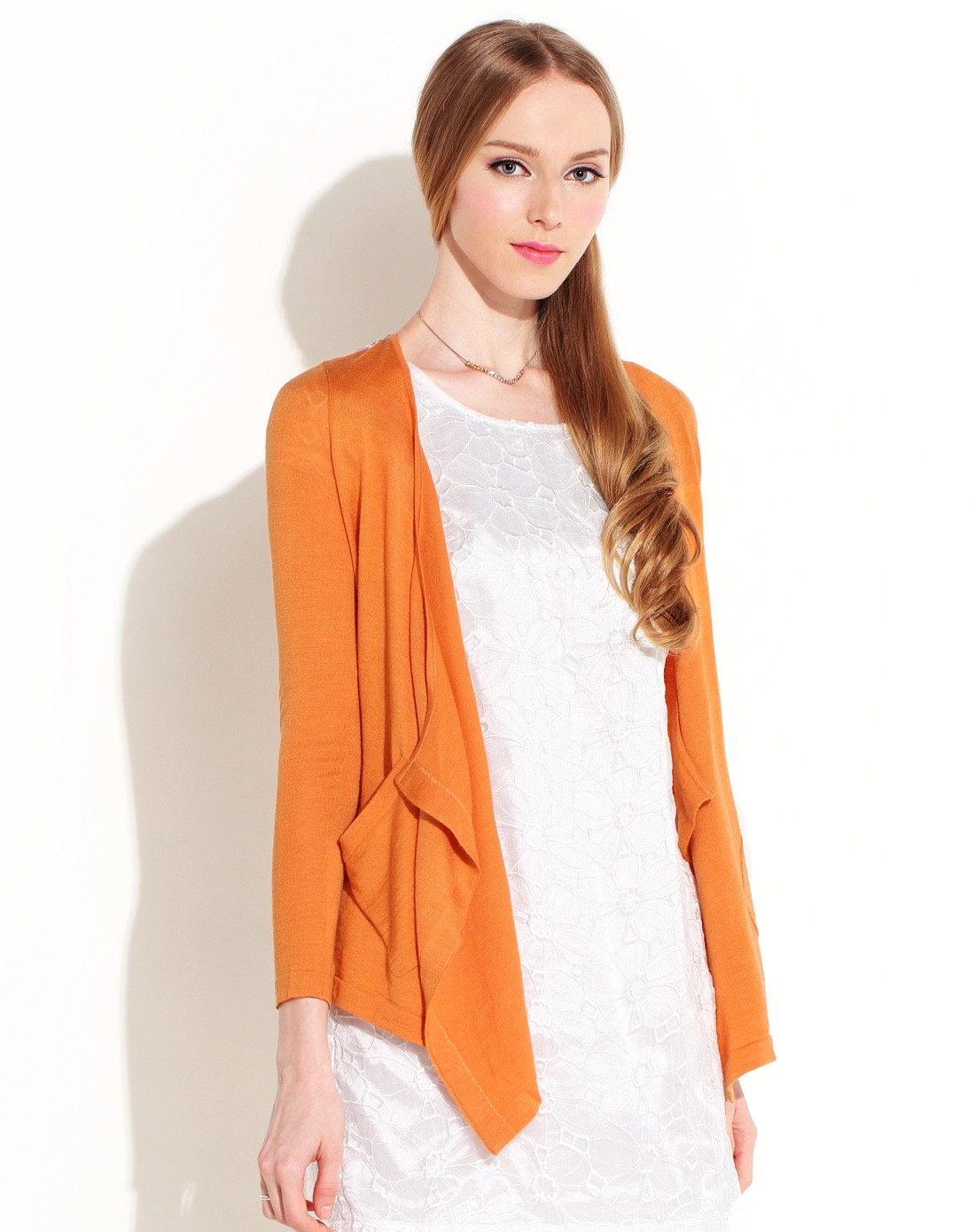 浅橙色撞色拼接开衫长袖针织衫