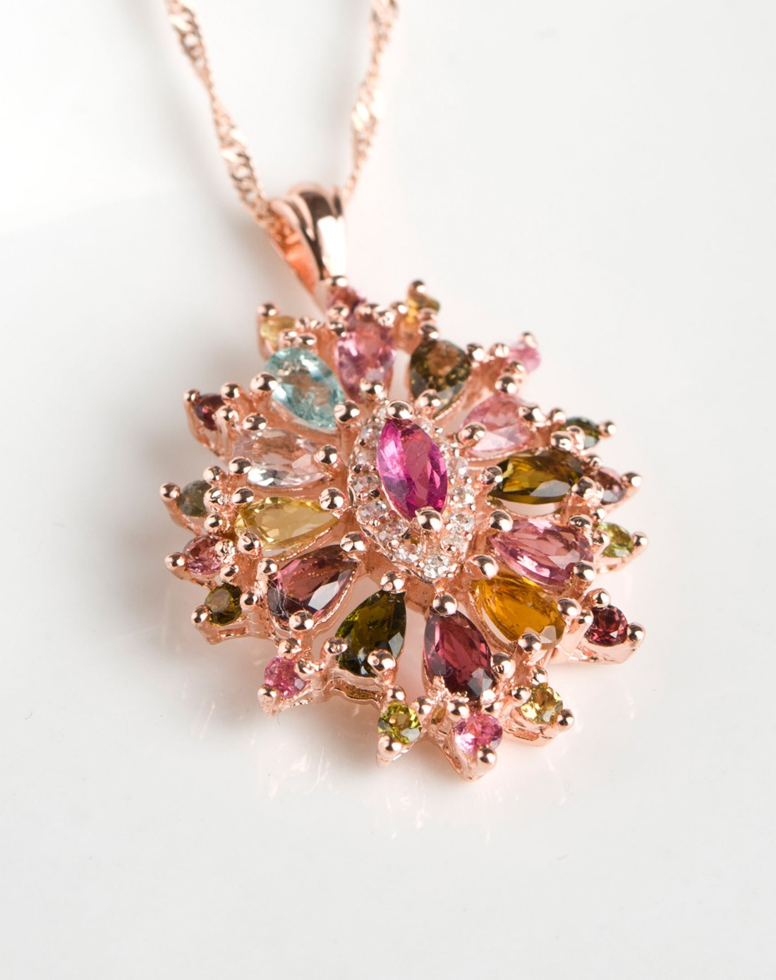 博金珠宝bojin首饰专场-天然精品碧玺富贵王国吊坠(国家权威证书)