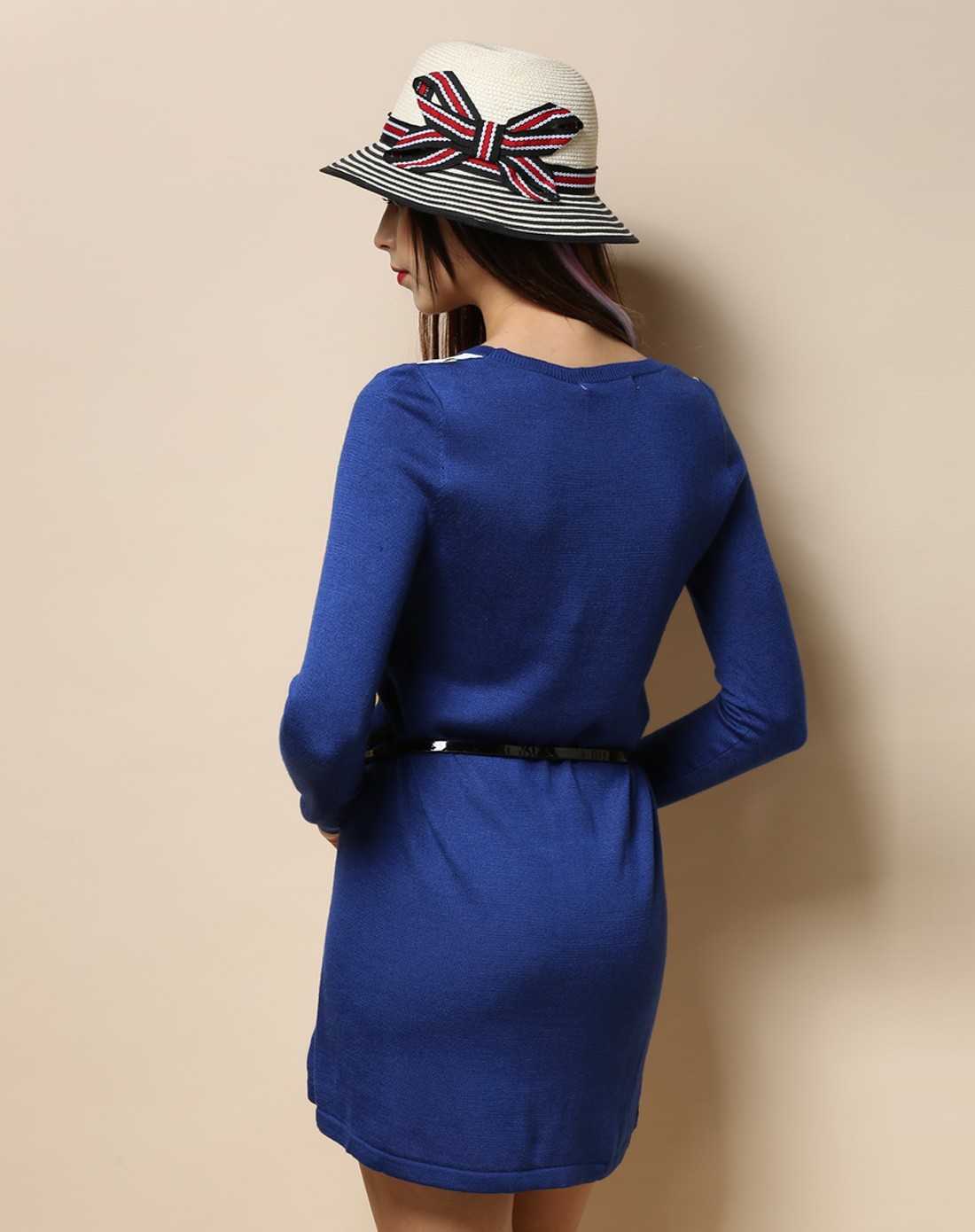 宝石蓝色长袖针织恤衫套头长裙