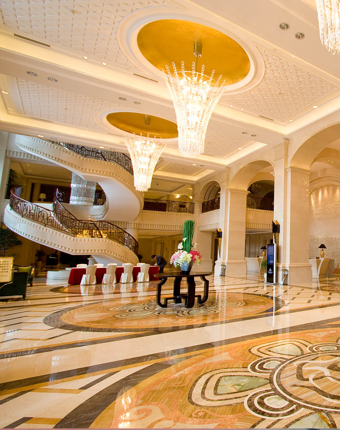 4月16日嘉兴豪仕登大酒店2天1晚自由行套餐-高级双床/大床房