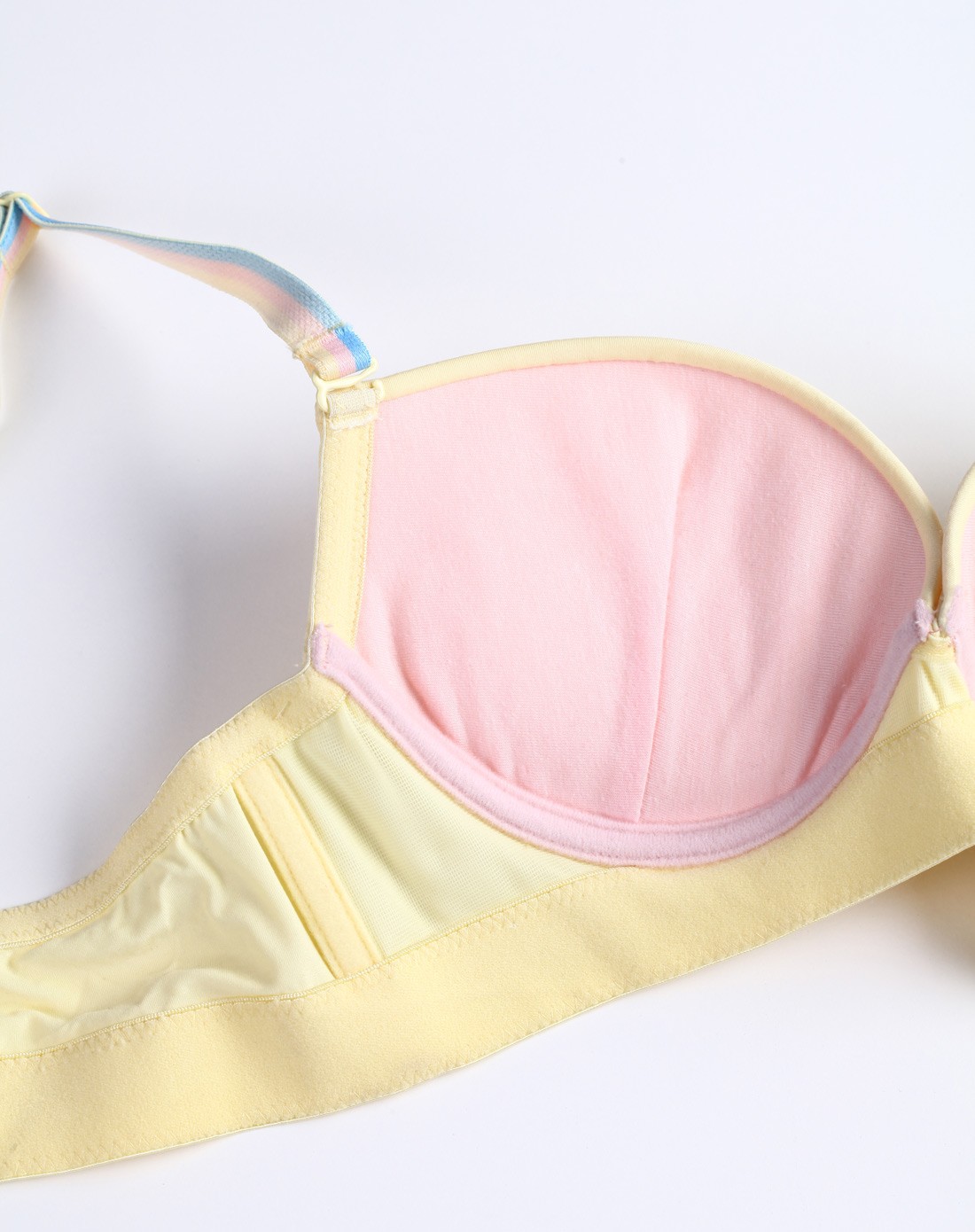 色块艺术光面无痕厚杯超聚拢文胸