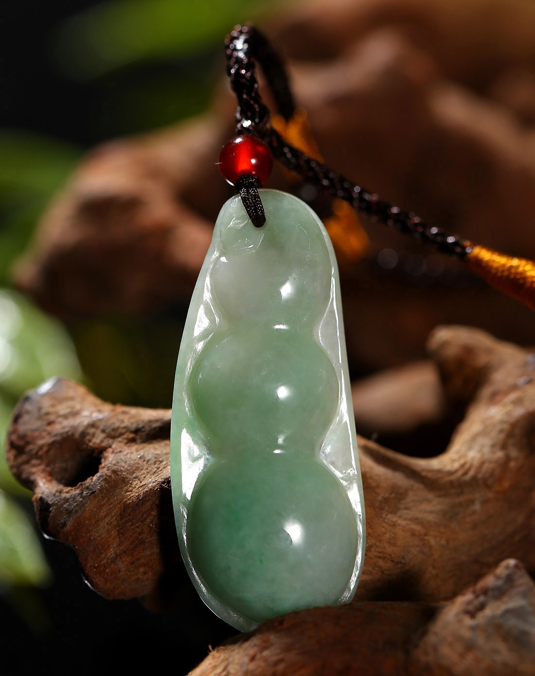 冰糯四季平安豆翡翠吊坠附证书