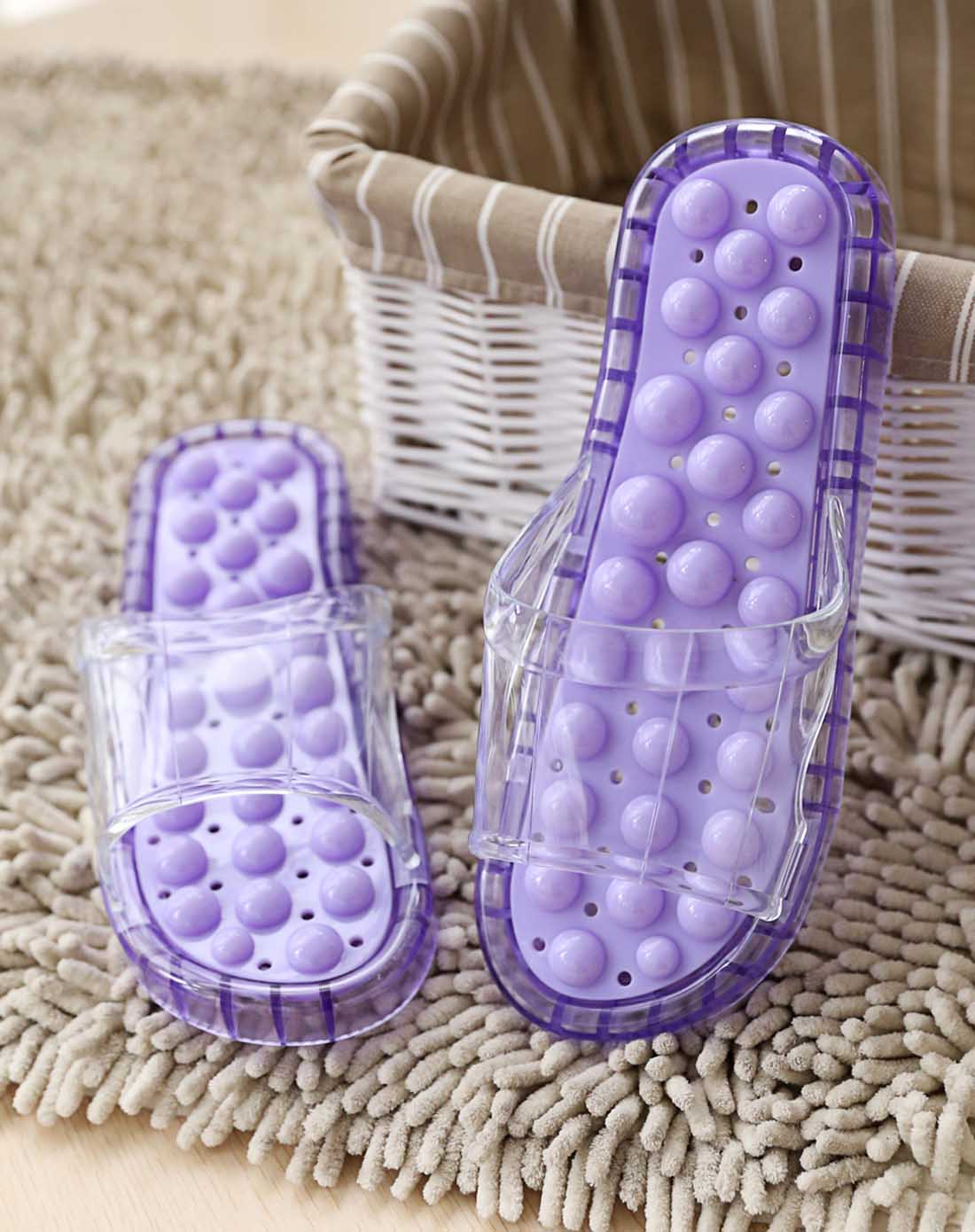 女士紫色家居防滑浴室拖鞋按摩水晶凉拖