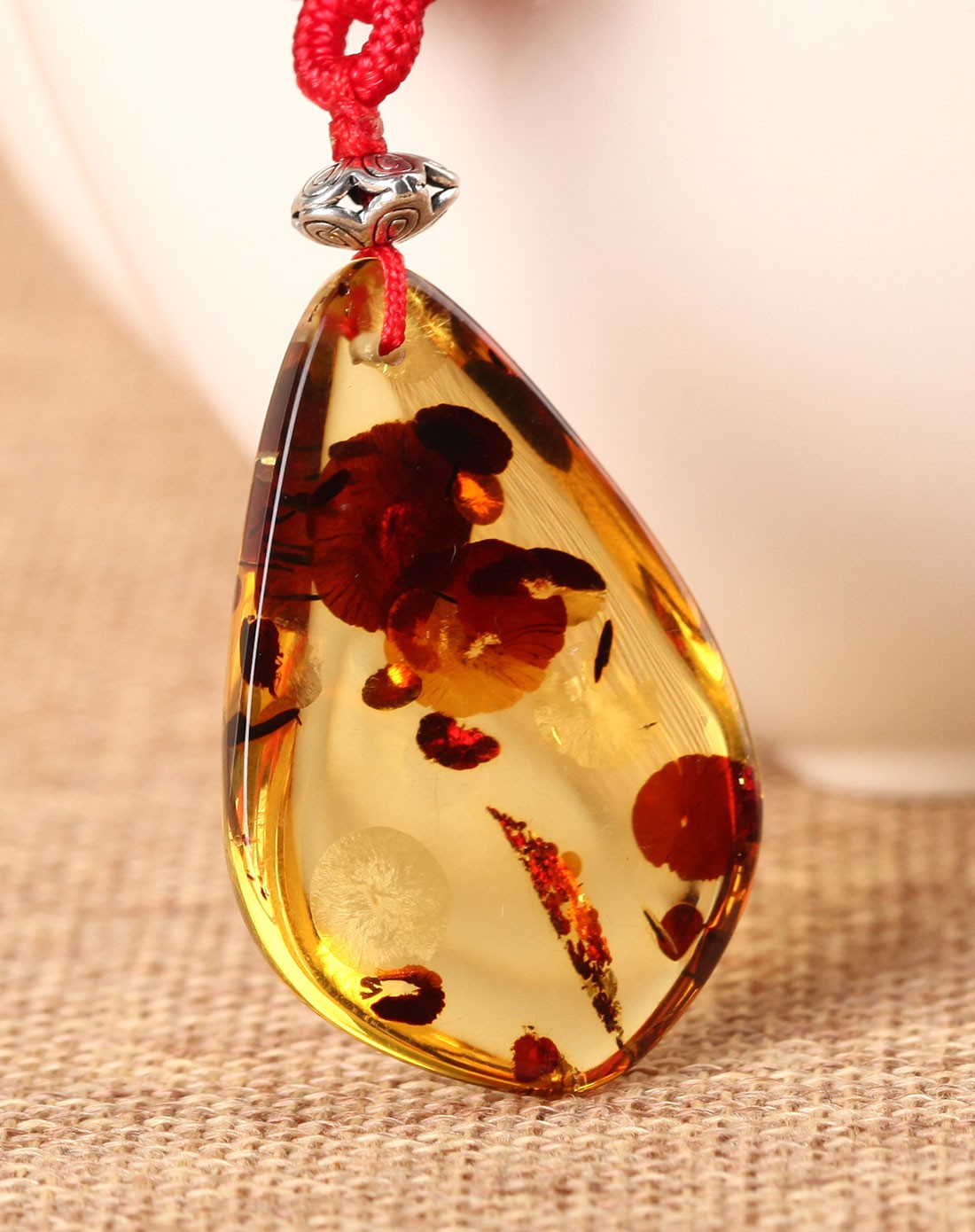 天然琥珀水滴形花珀吊坠