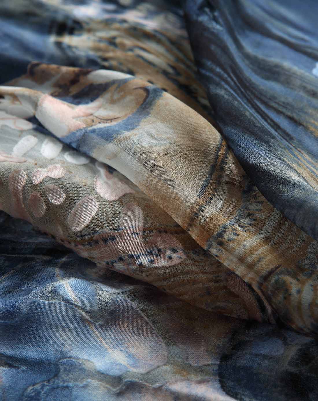 女蓝底杂花真丝烂花绡浪漫宫廷中袖裙