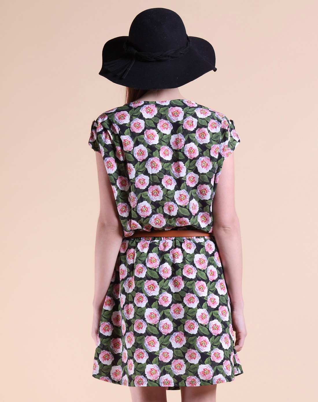 短袖女式红绿花连衣裙