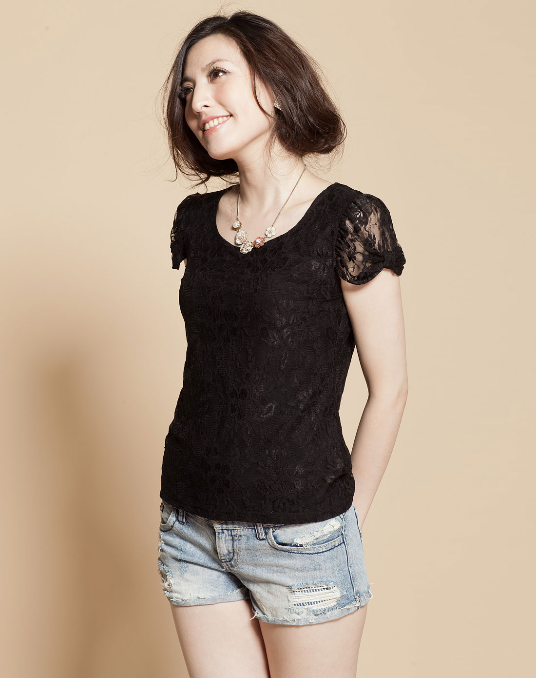 黑色贵族系蕾丝短袖上衣