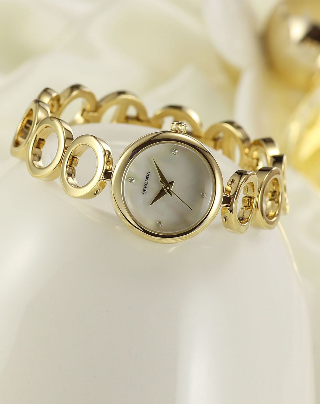 你和潮人之间只差一款手表英国品牌 sekonda 女款 石英表