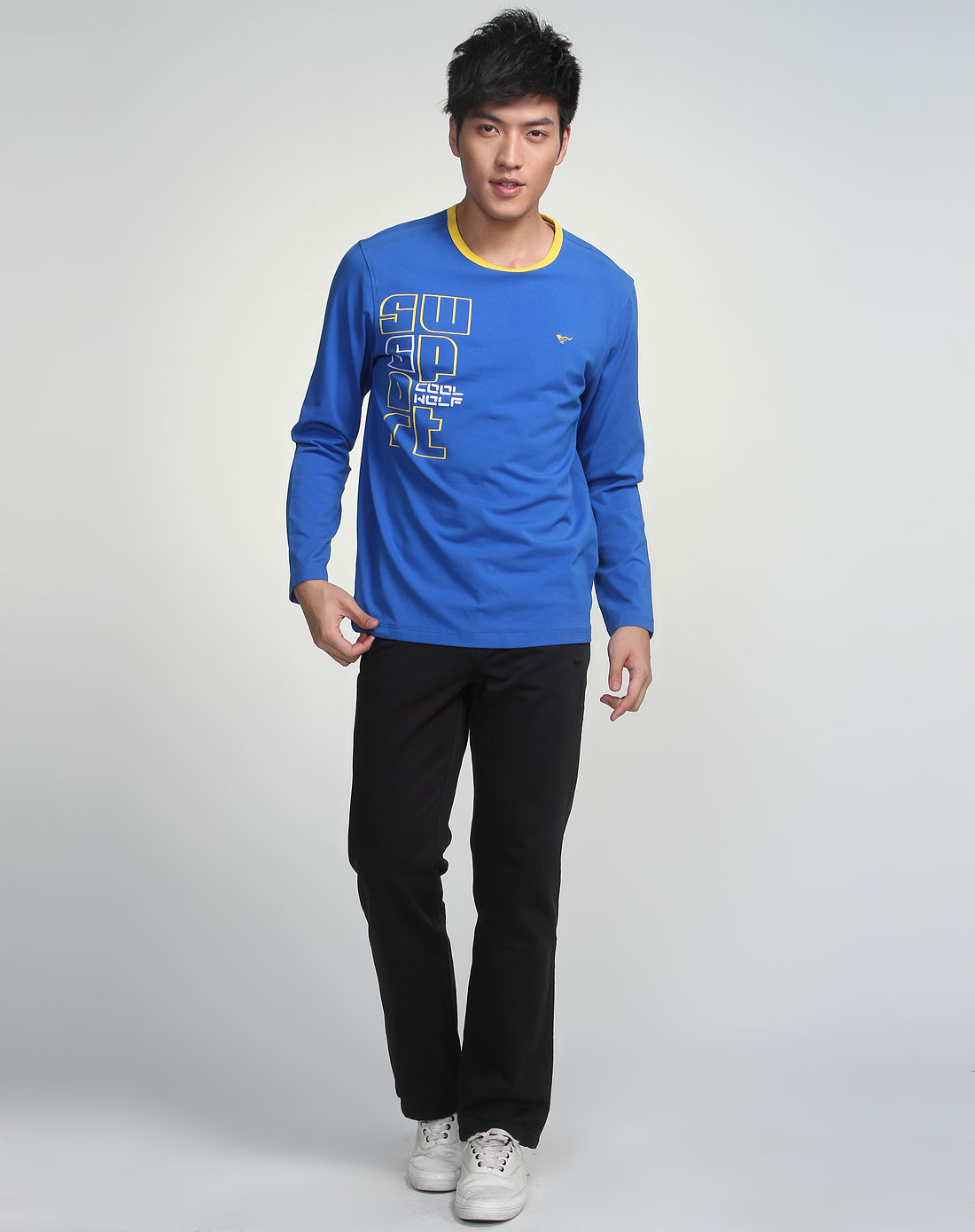 宝蓝色印字圆领长袖t恤衫