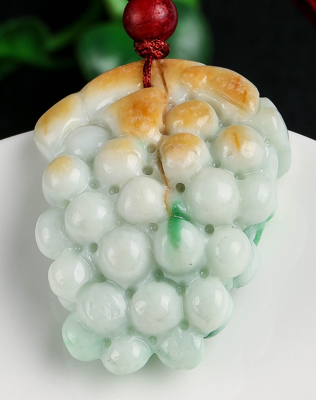 糯种俏色多子多福翡翠a货葡萄吊坠(附权威证书)