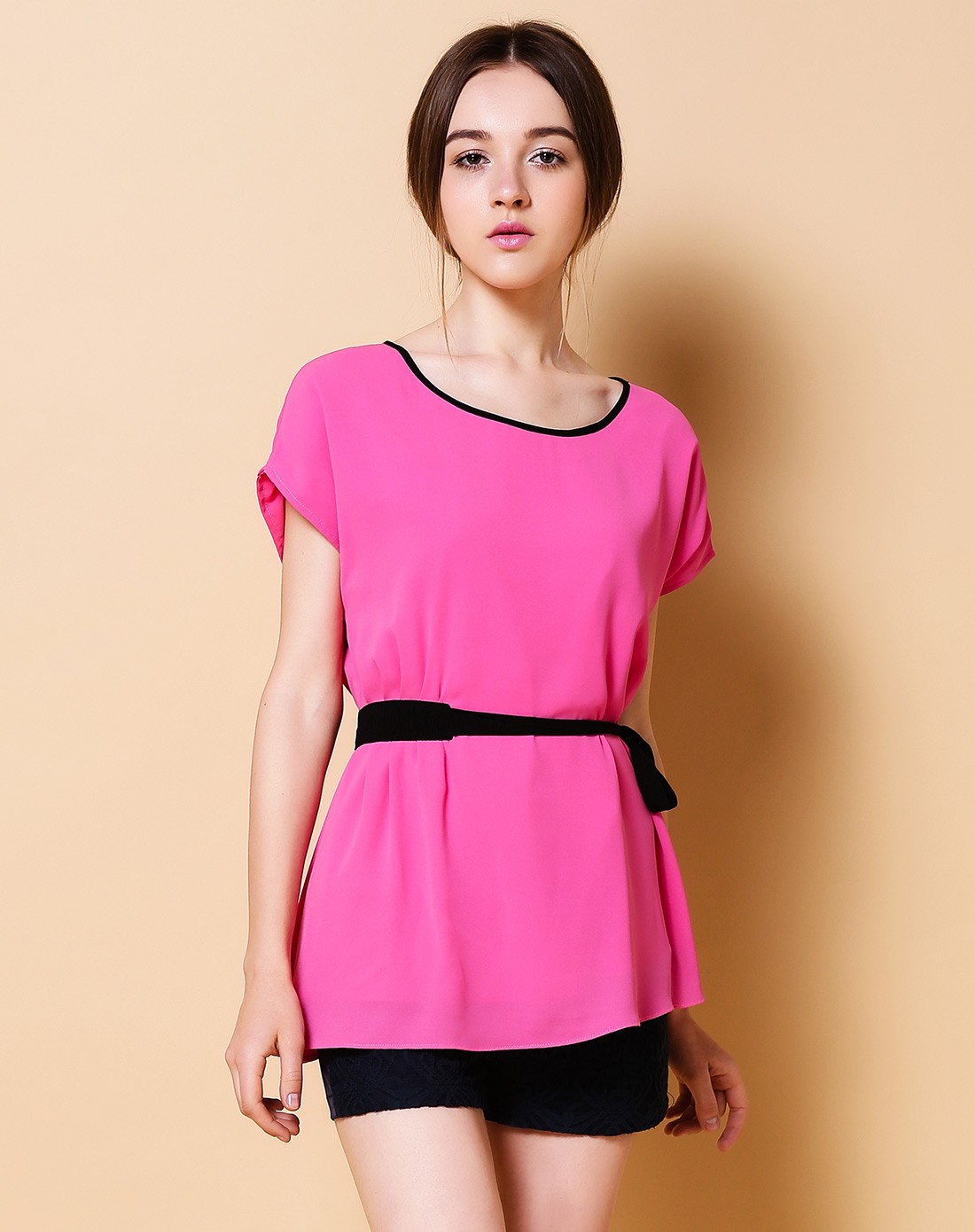 玫红色时尚大方短袖雪纺上衣