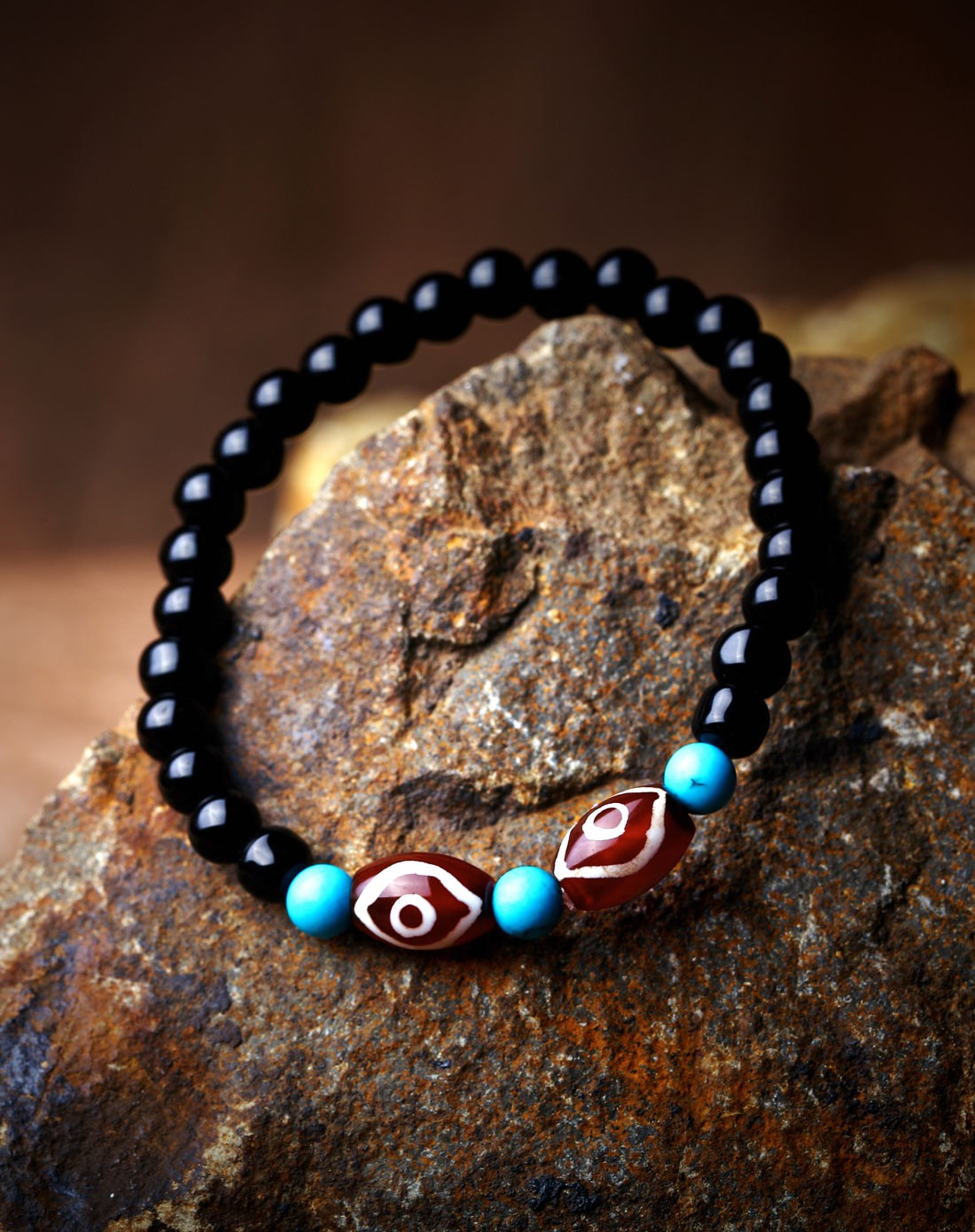 尼泊尔.丹库塔原矿天然灵性二眼天珠手串8mm(带证书)