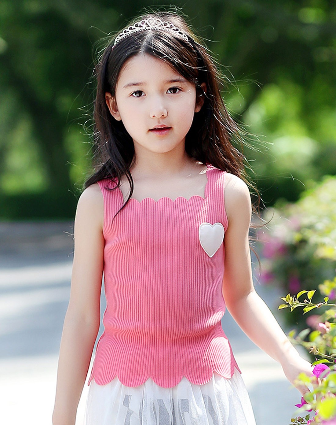 女童西瓜红色t恤