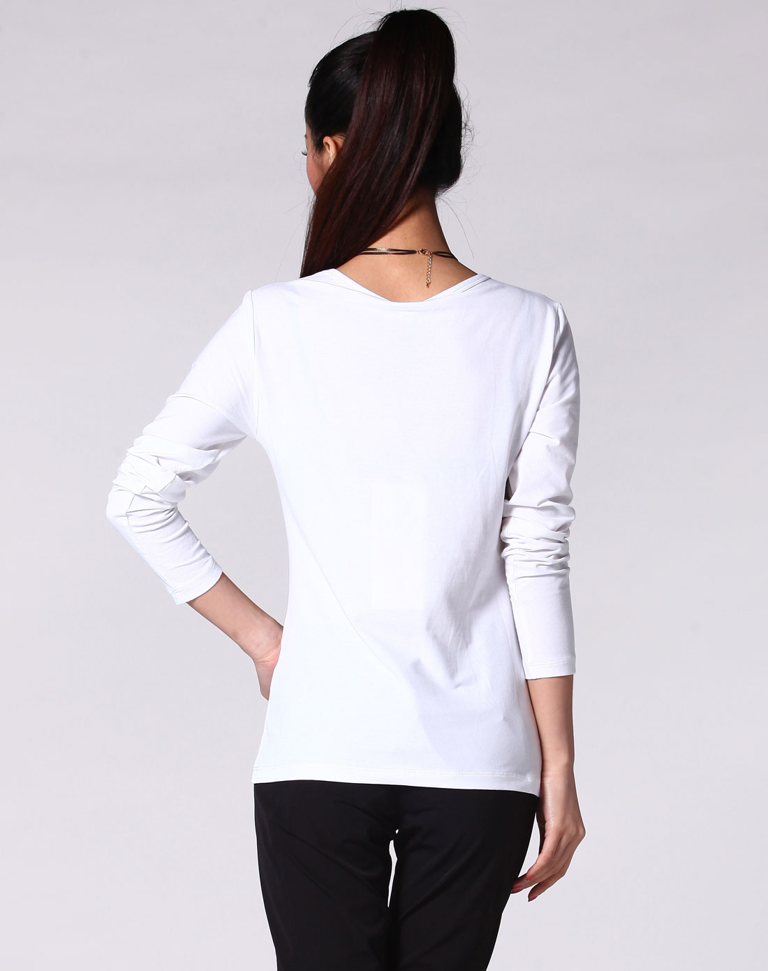 (无样板)女款白色羽毛印花长袖t恤