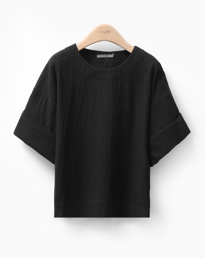 黑色宽松翻折中袖t恤