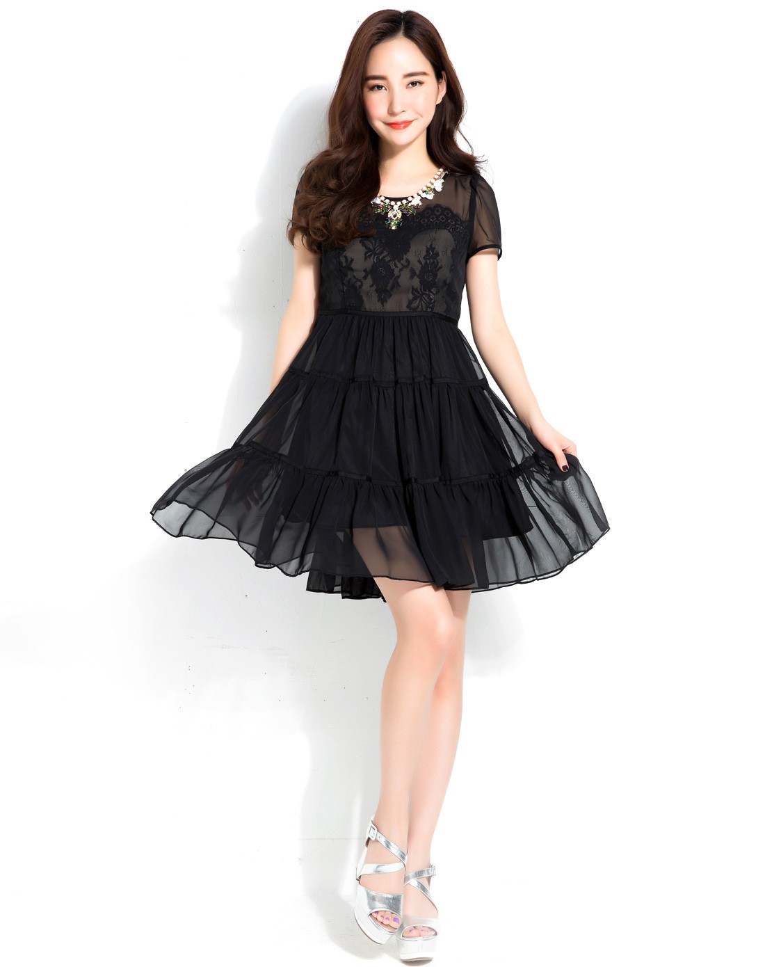 黑色镂空蕾丝透视连衣裙