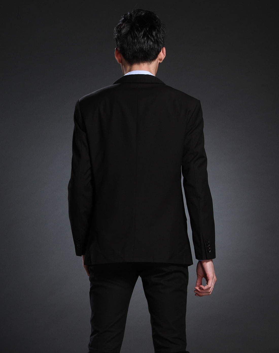 男款黑色经典休闲长袖西服