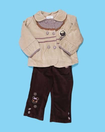 安贝儿 中性卡其淑雅反领两件套