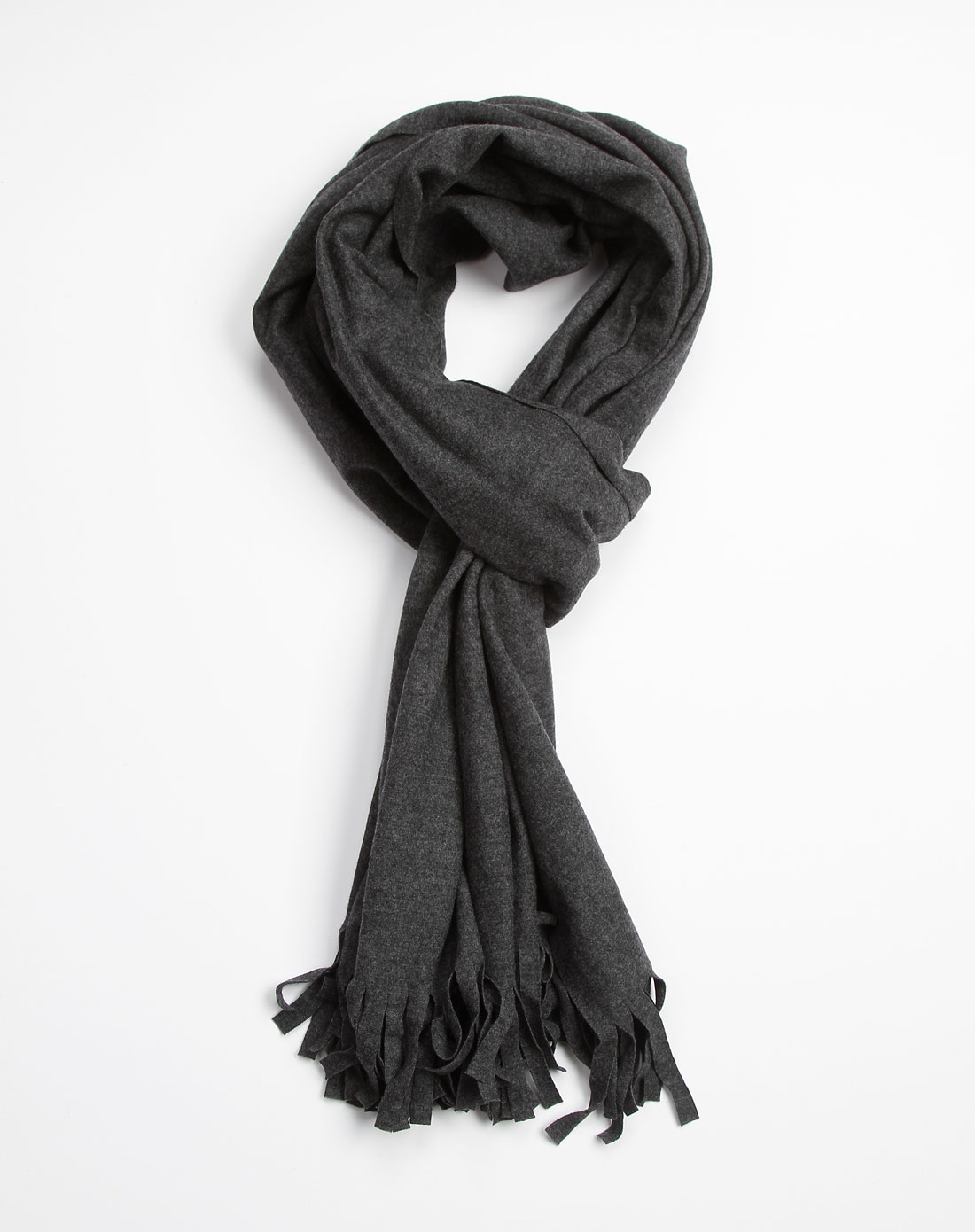灰色时尚流苏围巾