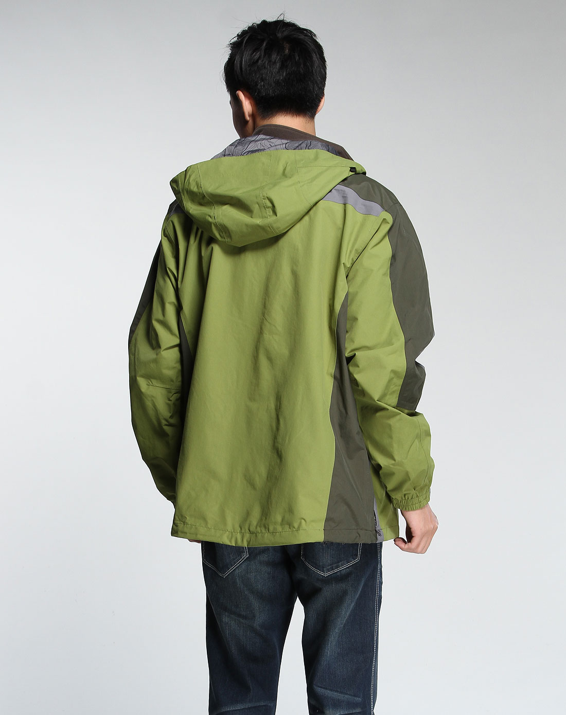 男款绿色拼色连帽拉链长袖三合一两件套冲锋衣