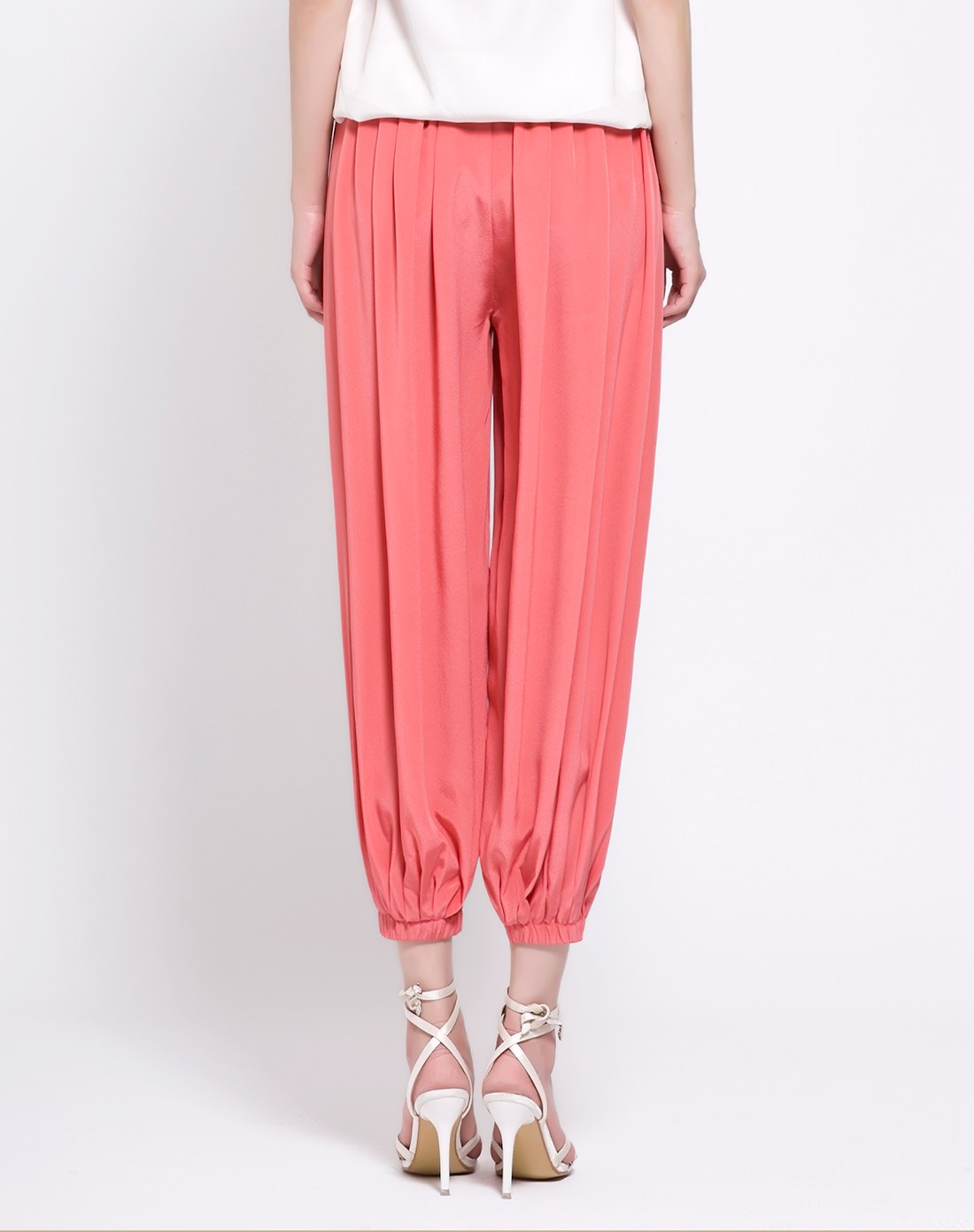 女款真丝皮粉松紧腰头时尚舒适灯笼裤