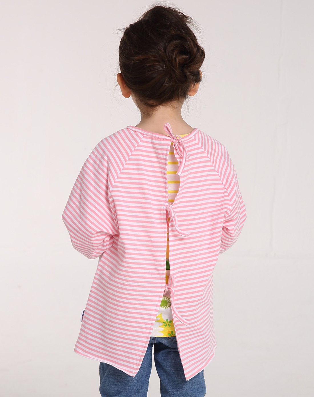 男女童小猪反穿衣吃饭衣