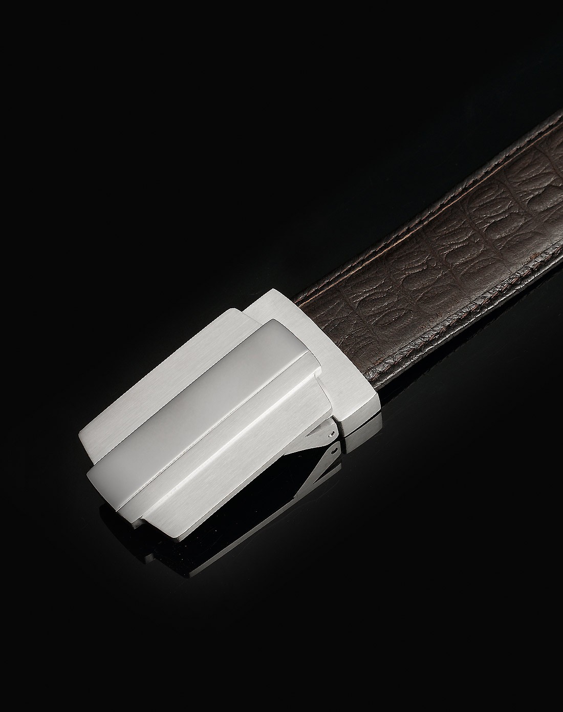 专场窄版商务钢色钛钢板扣咖色鳄鱼纹头层牛皮皮带habe0173b_唯品会