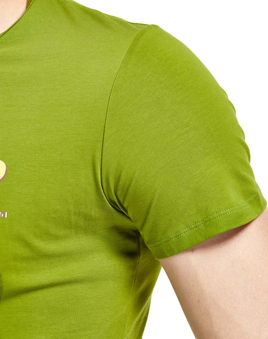 清凉透气 男士草绿色t恤 短袖圆领