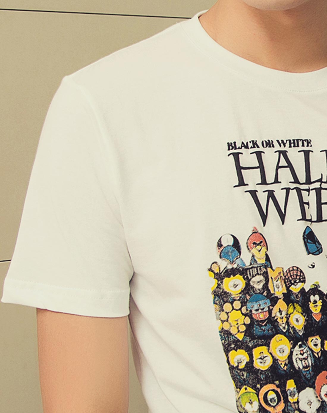 男白色创意印花短袖t恤