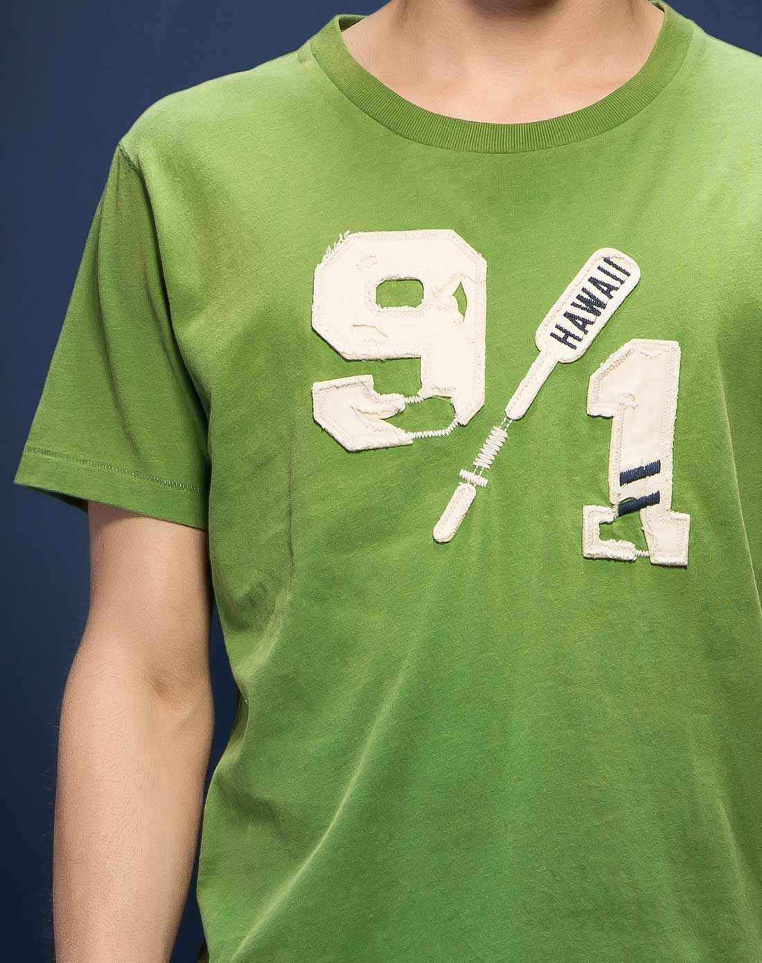 男深绿色时尚休闲短袖t恤