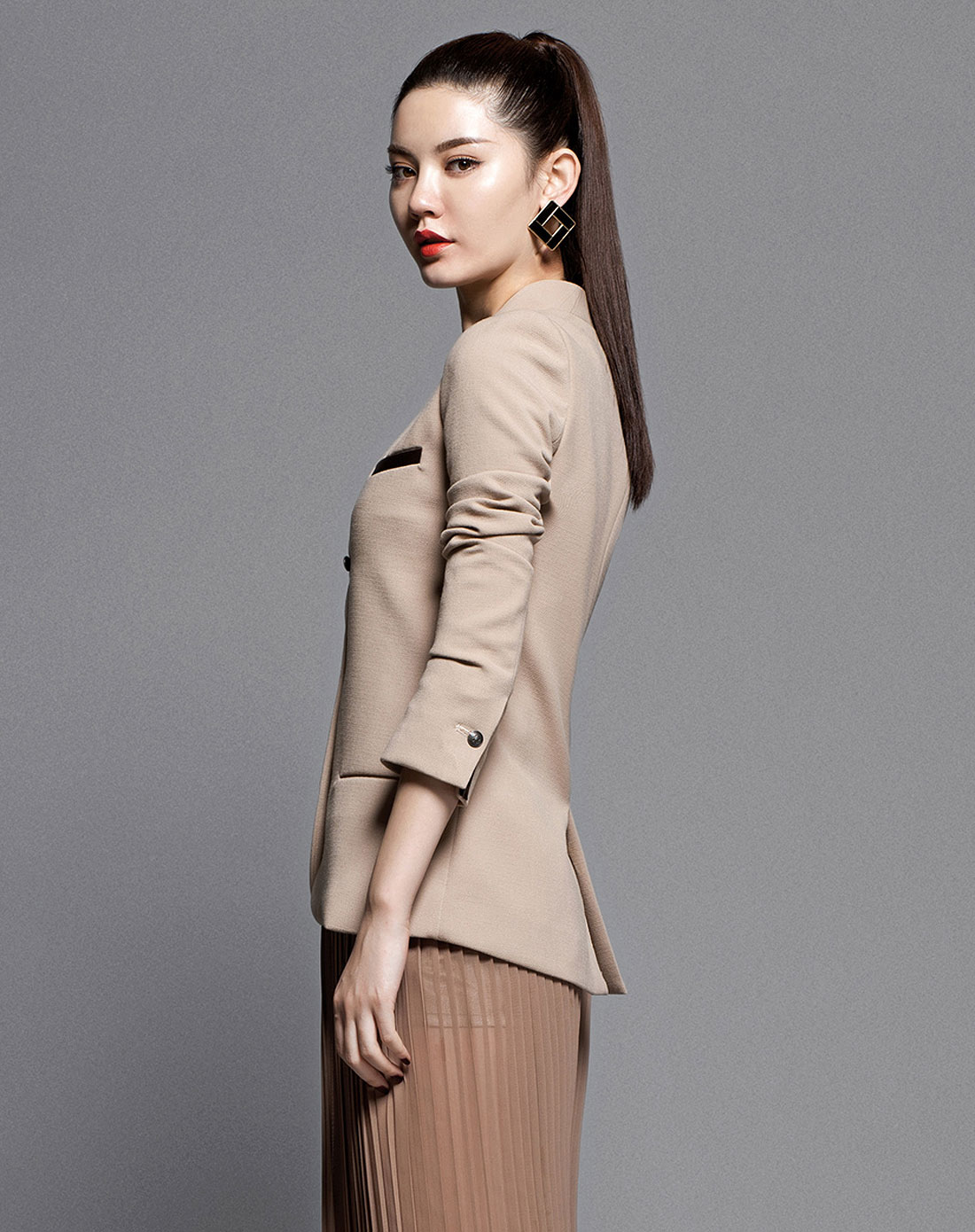 iaizo 米黄色修身长袖西装