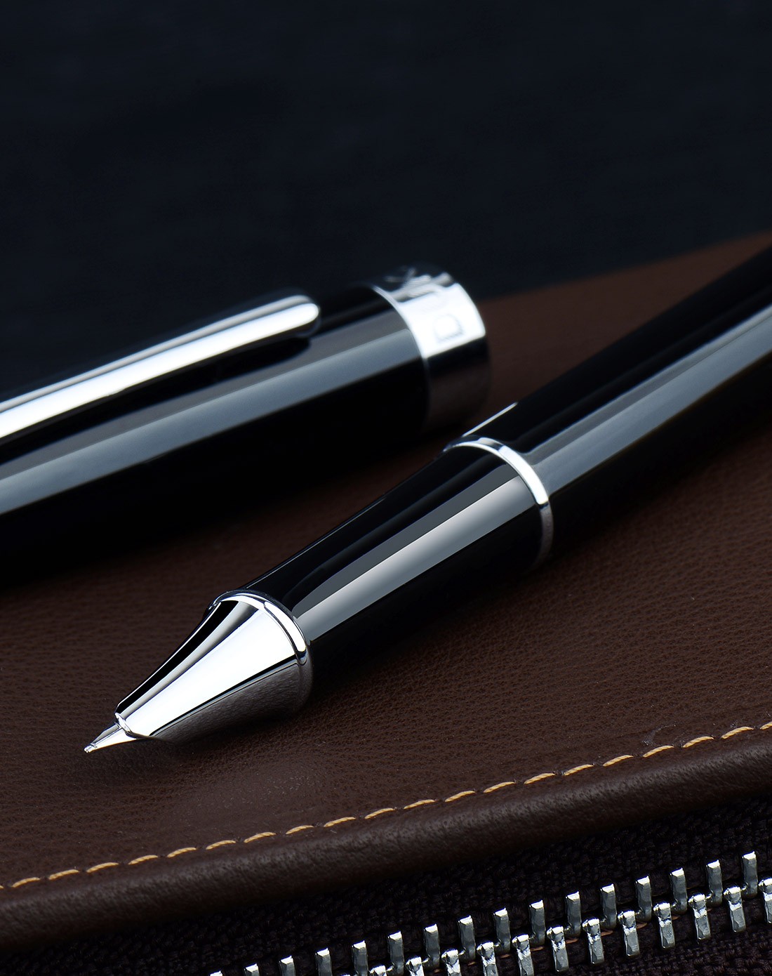 西西里系列黑色特细铱金笔大瓶墨水套装