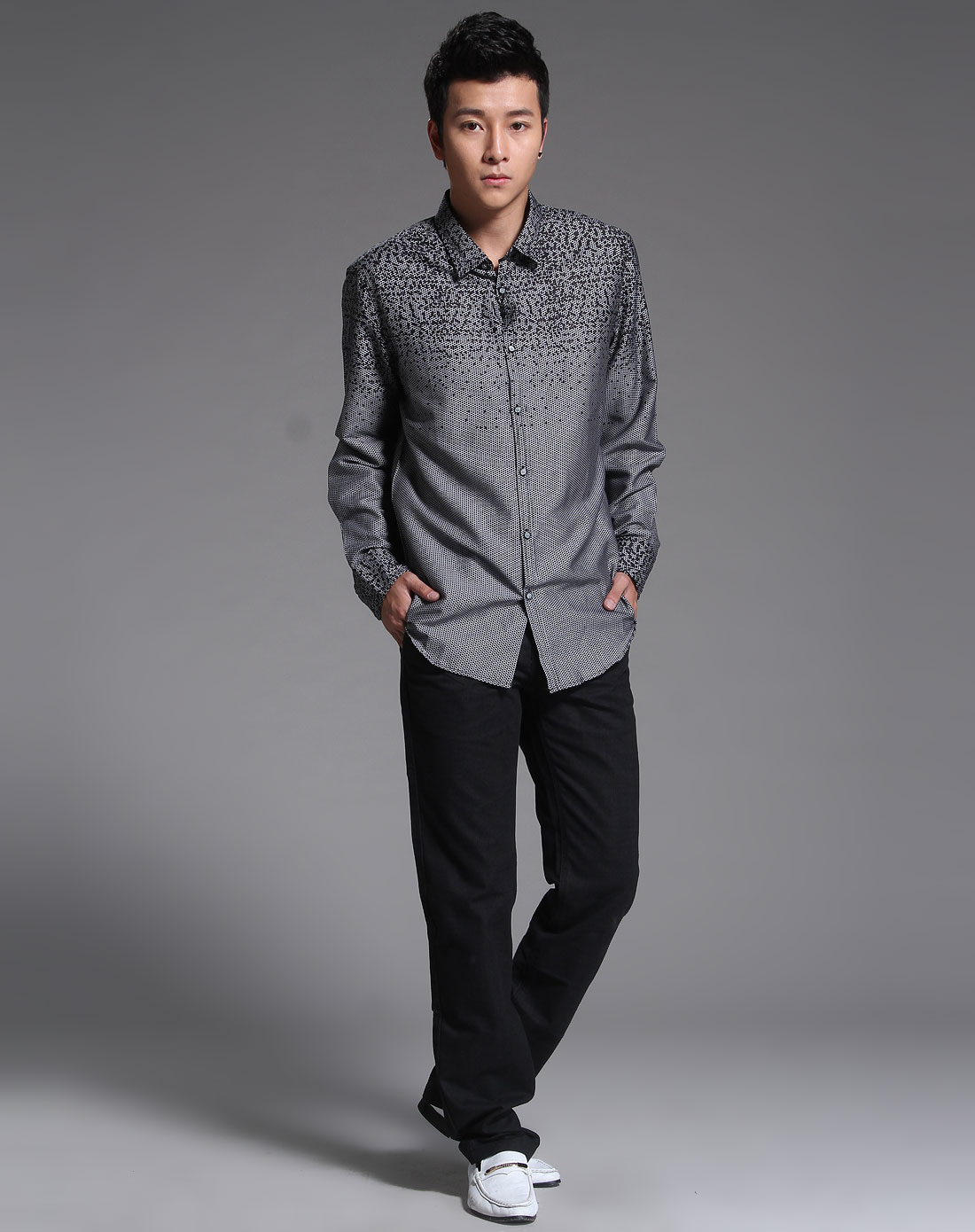 黑白色印花长袖衬衫