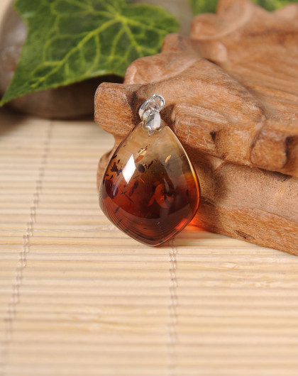 媛翠坊梦幻意境天然琥珀双色花珀水滴吊坠(附珠宝鉴定证书)042632