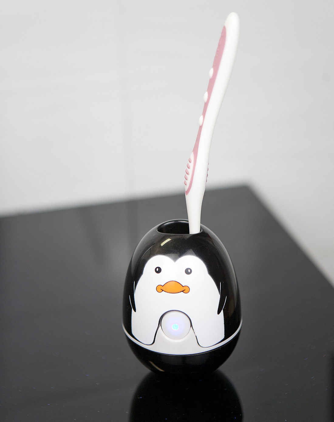 不倒翁紫外线牙刷消毒器-企鹅