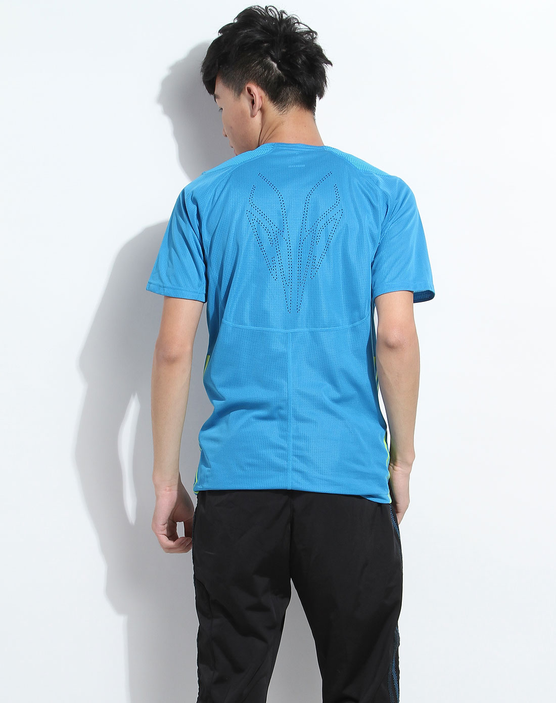 蓝底荧光绿色针织短袖t恤