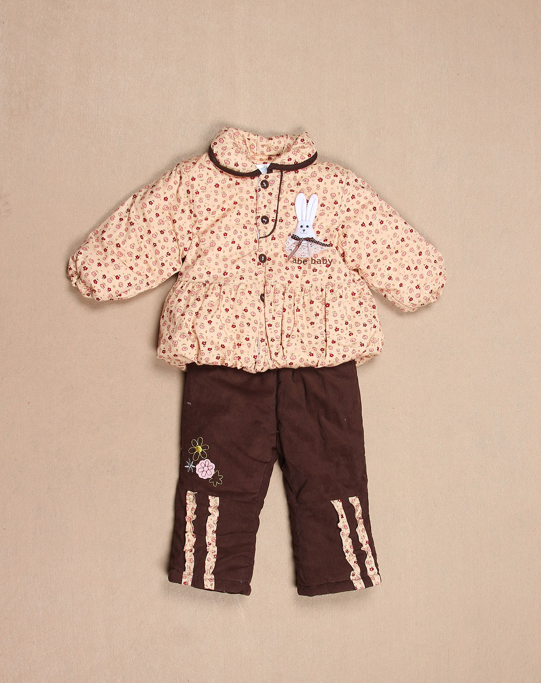 安贝儿 中性黄色繁花点点中褛棉套