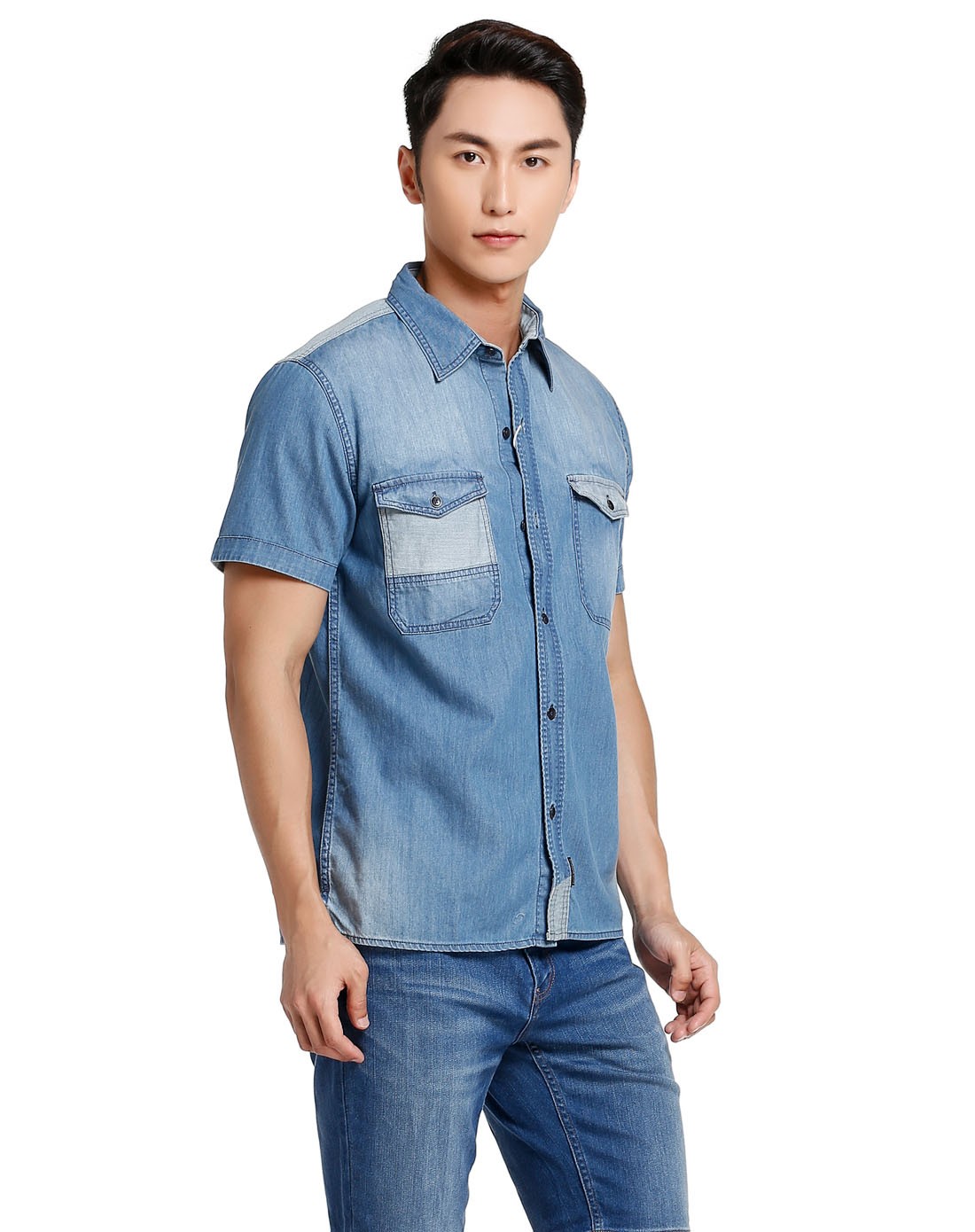 男款浅蓝色休闲百搭牛仔短袖上衣